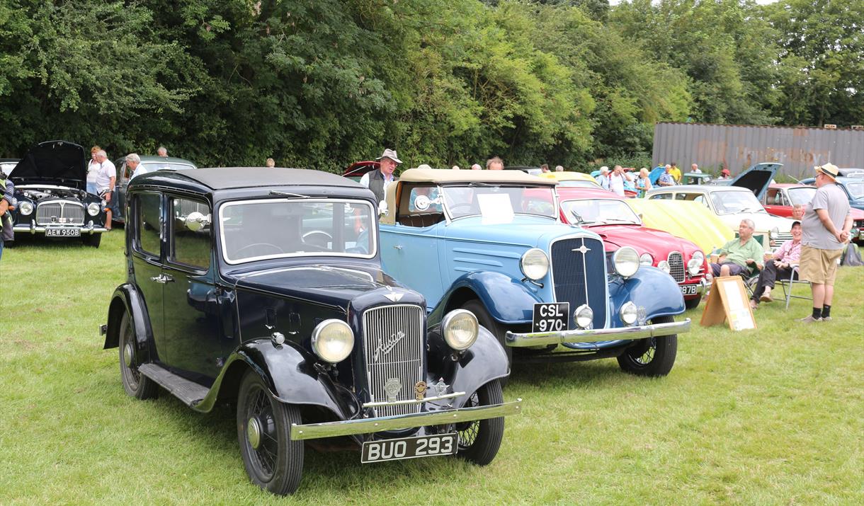 Classic Transport Day - Classic Car   Bike Show In Peterborough 